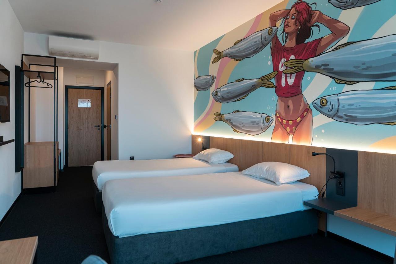Hotel Campus 90 - Free Parking Varna Exterior photo